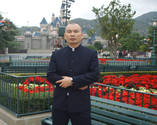 盛宇集團副總裁廖寶輝接受中華家紡網采訪