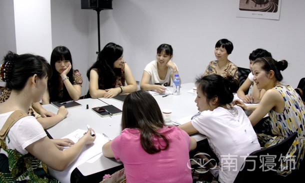 南方寢飾2012年第三季度營銷系統(tǒng)培訓(xùn)會召開