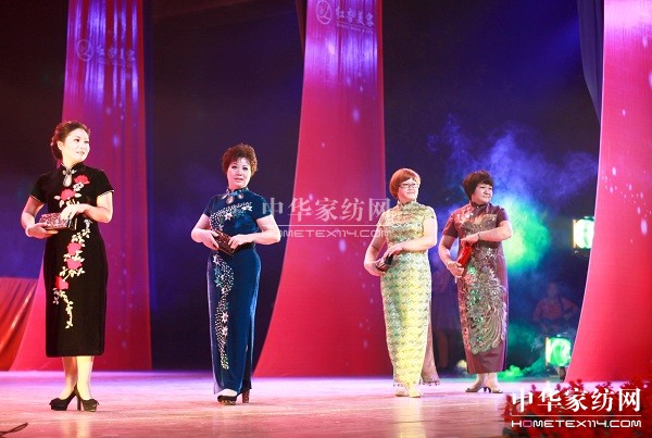 雨蘭副總經理萬桂蘭女士展巾幗風采