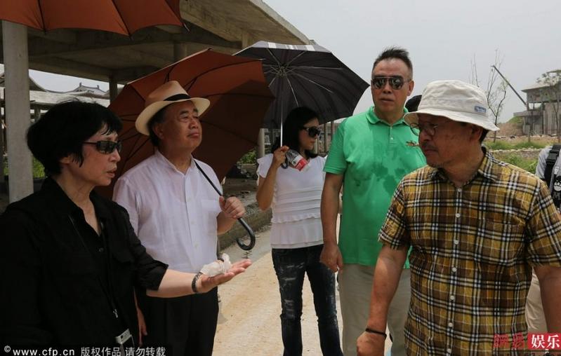 陳凱歌陳紅影視基地為新片看景