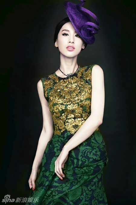 �Sʥ���r�з��惞�ŏ͹��@Ů�˱�ɫ