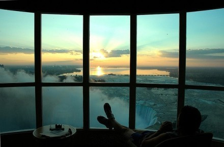 落地窗營造獨特室內光景