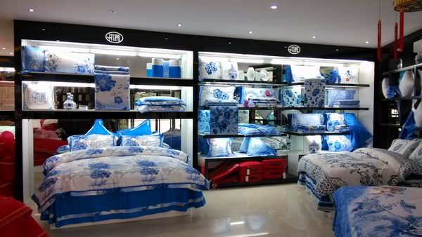 ���m�V����ɫ���u��ʢ���_�I(y��)�˚ⱬ��