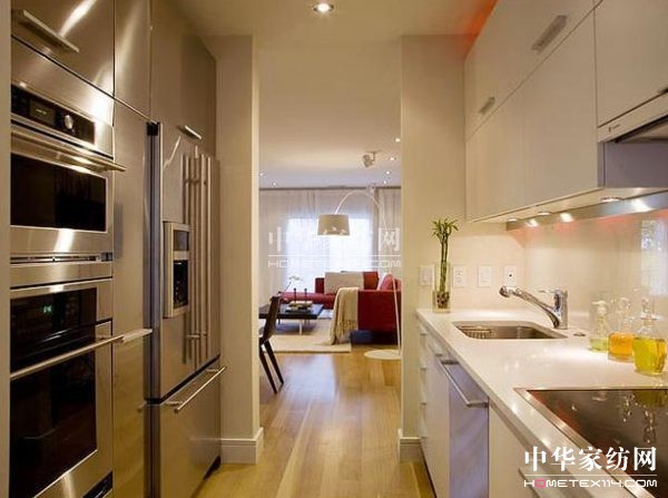 【3】現(xiàn)代簡約風格廚房講究“設(shè)計”不簡單