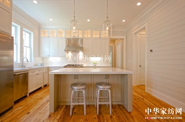 【6】現(xiàn)代簡(jiǎn)約風(fēng)格廚房講究“設(shè)計(jì)”不簡(jiǎn)單