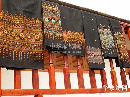 花開不敗印花窗簾讓家留住美麗甜夏