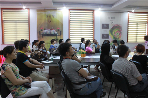 登喜鳥家紡“心融合”營銷峰會結束