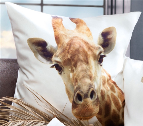 德國時尚家紡品牌圣誕節(jié)元素靠墊增添生機活力