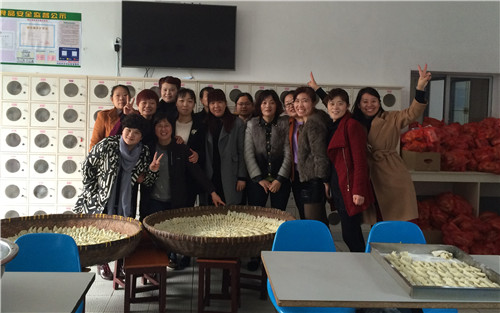 �ûʼ��F���P����������Т�ĳɾ�����Ů��