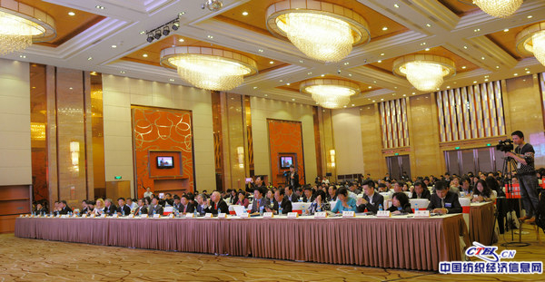 架對接橋梁 展科技新貌