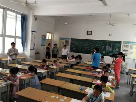 雨蘭2016“家紡消費(fèi)及品牌運(yùn)營研討會(huì)”首站—-河南站現(xiàn)場觀摩