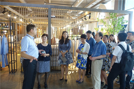 中國家紡協會赴夢潔家紡考察