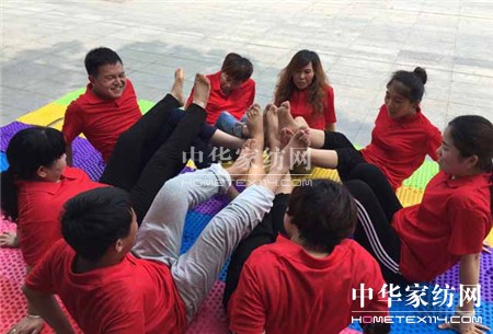 ������ؾ�Ӣ�R������ϵ�＾�lչ��