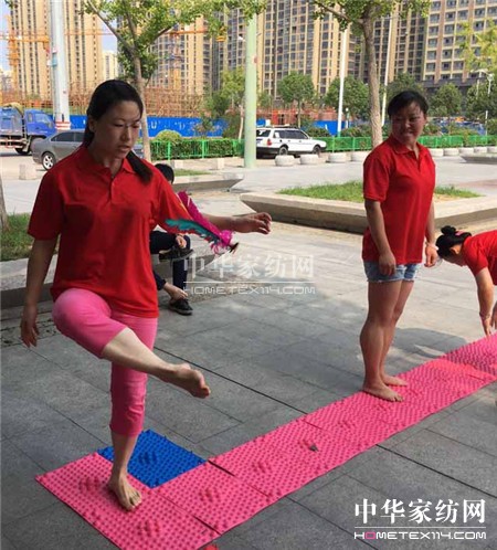 ������ؾ�Ӣ�R�ۣ���ϵ�＾�lչ��