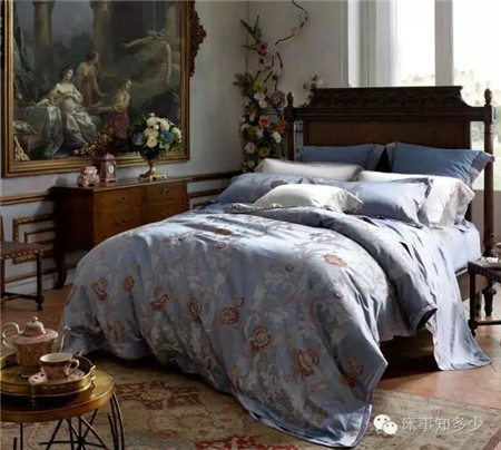 ����Ҽ���һ��ɫ���������ζ���ħ�ԣ�