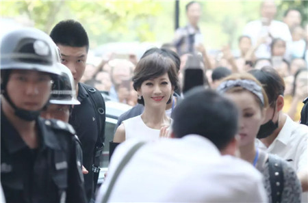 �w��֥�@�G���಩��Ҽ�����ɼ���W���R˹���u��������F��