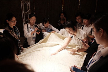 ��Ԓ���졪����ESTEEM��ͥ�Ҽ�2017�괺����Ʒ�l�������A�M��Ļ