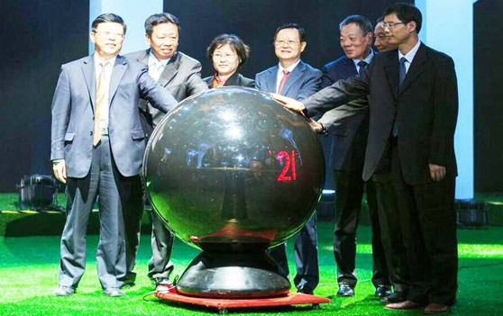 三天四夜,絲綢行業High不停