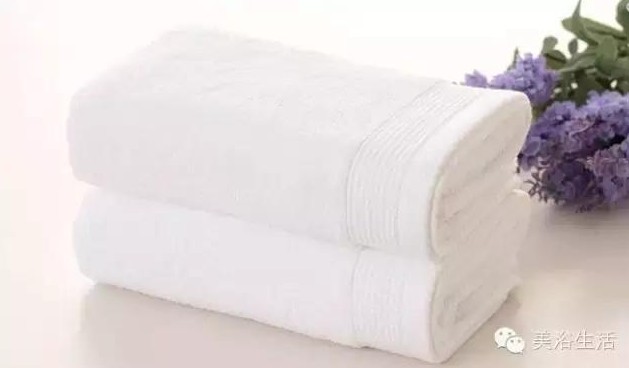 ��ԡ����Ƶ�Ĵ��Σ�ë����ԡ���ʲô���ǰ�ɫ����