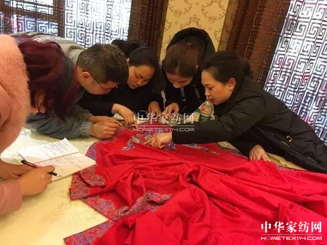 �Pʢ�Ҽ�����������Ӣ�R����ɽ�������@��������