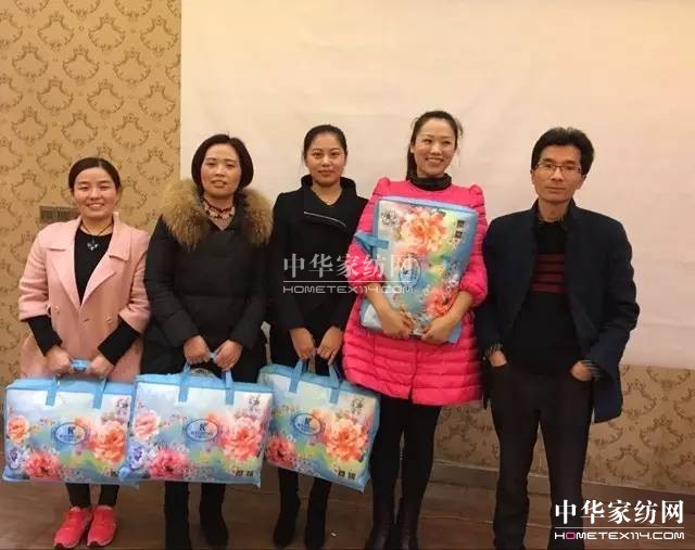 �Pʢ�Ҽ�����������Ӣ�R����ɽ�������@�����£�