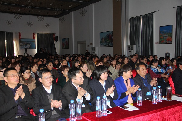 ���m����׃2017��������Ʒ�l(f��)���ߠI(y��ng)�N���(hu��)¡�����_�������O�ɵ�͑׃����