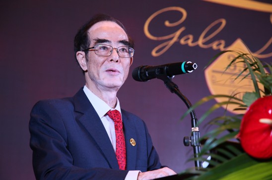 繼往開來,開創國際化時尚化發展新時代