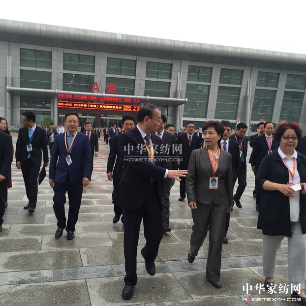 一條藏毯產(chǎn)業(yè)架起世界文化橋梁