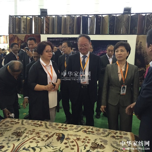 一條藏毯產(chǎn)業(yè)架起世界文化橋梁