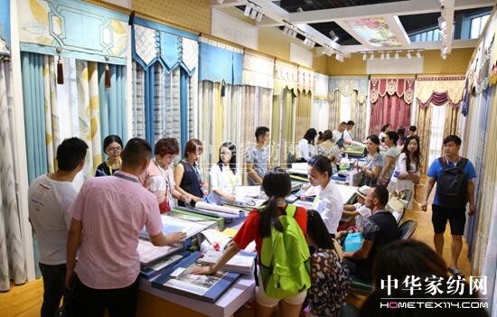 奢侈范色彩牌素樸風齊上陣布藝大咖們即將在家紡展會上演時尚大劇