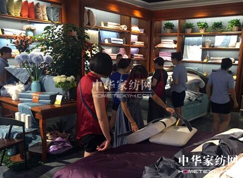 ��ɽ�Ђ�Ʒ�ƽЄPʢ�������ҵ��_�I���_�I��һ���˚ⱬ����