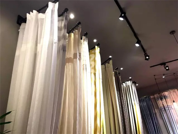 海寧家博會(huì):20載風(fēng)雨同行,今朝再現(xiàn)雄風(fēng)