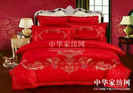 雅夢居家紡:美滿結婚季,為愛的人選一套床品吧!