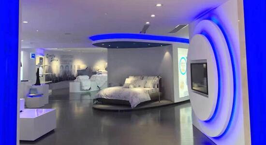 寶縵集團(tuán)榮獲“中國新零售創(chuàng)新商業(yè)模式獎”、“中國共享消費(fèi)試驗示范基地”