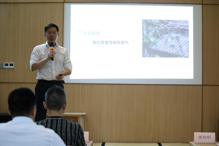 ����Ȼ���ؾ�����������һ�����ӵİl����