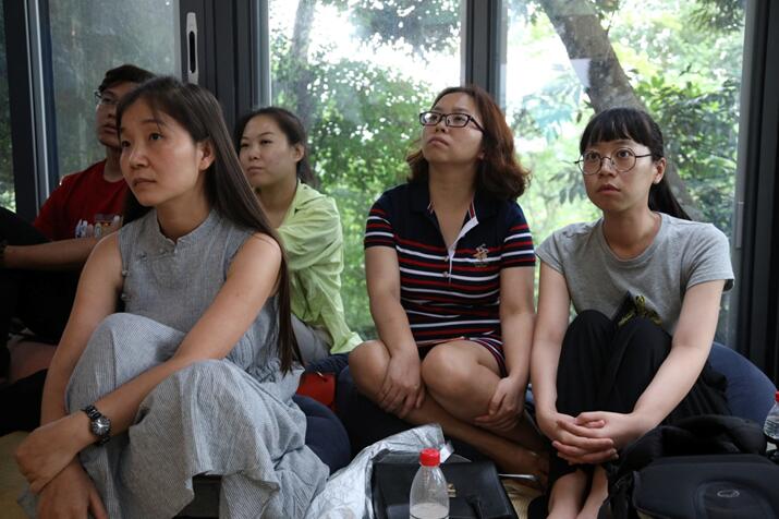 ����Ȼ���ؾ�����������һ�����ӵİl����