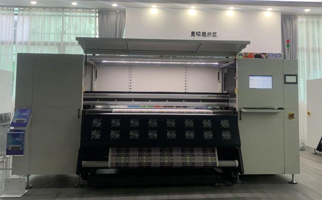 翔彩紡織品數(shù)碼印藝展示中心成功揭幕,現(xiàn)場(chǎng)發(fā)布多款重磅新品